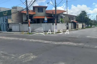 Amplo imóvel comercial para aluguel, 92,90m², localizado em esquina estratégica com a av. edilson br