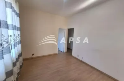 Excelente 3 quartos na rua dias da cruz no meier   venha conhecer e se encantar com esse belo aparta