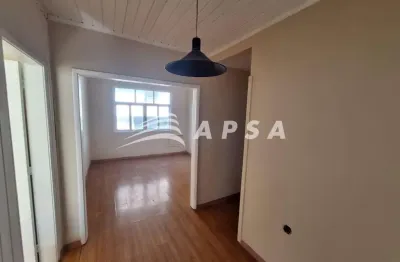 Venha se encantar com esse charmoso apartamento em ponto estratégico do bairro, entre a linha férrea