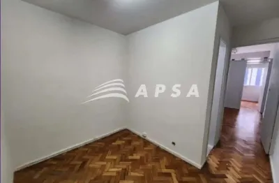Localização estratégica e de fácil acesso, esta sala comercial para aluguel é uma excelente oportuni