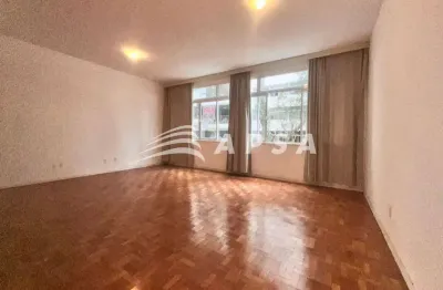 Localizado na charmosa rua paul redfern, este apartamento combina localização privilegiada com confo
