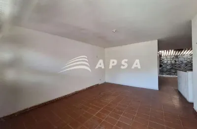 Casa comercial para locação, cidade dos funcionários, 255m², 3 quartos, 3 banheiros, 5 vagas ampla c