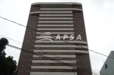 Excelente apartamento no coração da cidade com taxas. sala ampla,2/4(suíte),cozinha,banheiro social,