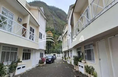 Casa tríplex no casas vogue, na estrada dos bandeirantes, vargem pequena, para aluguel. o imóvel pos