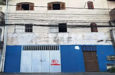 Ponto comercial em narandiba  localzado na rua principal, ponto em frente a 23 companhia da policia