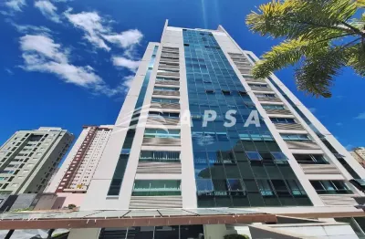 Loft todo modernizado e muito bem cuidado. com armários planejados na cozinha e quarto  uma excelent