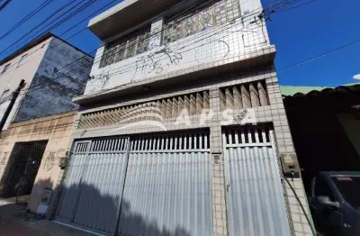 Casa altos para locação residencial ou comercial com 03 quartos sendo 02 suites, 01 vaga de garagem,