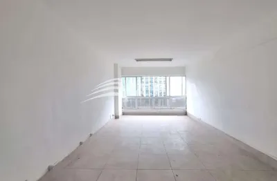 Sala comercial no centro do rio de janeiro que une praticidade e espaço para crescer. com layout amp