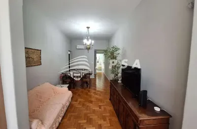 Em plena rua domingos ferreira, no coração de copacabana, está um apartamento modernizado que é puro