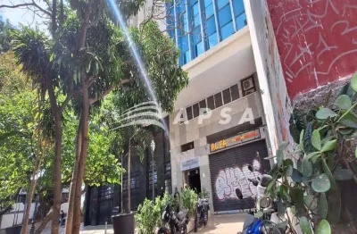 Excelente sala com 79m² na rua do mercado- centro/rj, para locação. o imóvel é composto por salão am