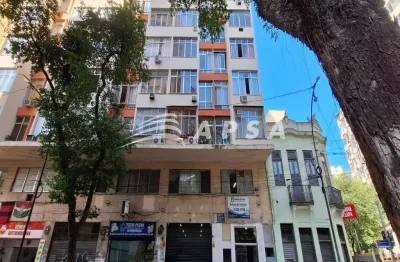 Lindo apartamento, de 01 quarto, na rua ubaldino do amaral - centro. recém reformado, 50m², totalmen