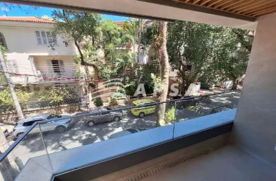 No coração do jardim botânico, um charmoso apartamento de 56m² aguarda seu primeiro morador. em prim