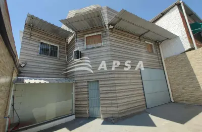 Galpão na penha, um espaço pronto para transformar projetos em realidade espera por você. amplo e be