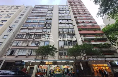 Ótimo apartamento, próximo ao metrô, comércios variados, 1 quarto, sala ampla, cozinha, banheiro soc