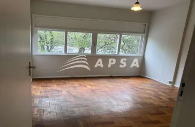 Apartamento quarto e sala de frente, com um segundo quarto reversível, perfeito para se adaptar às s