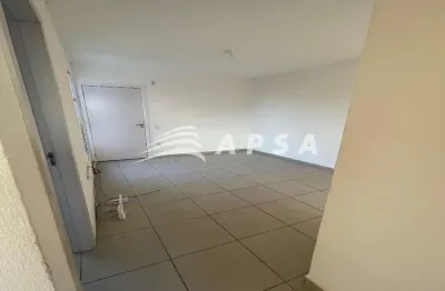 Este lindo apartamento de 2 quartos, 1 sala, 1 banheiro, 1 vaga de garagem e 43 m2 de área está à su