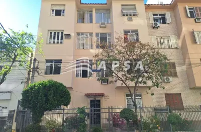 Apartamento com 70m2, sala, 2 quartos, banheiro social, cozinha, dependências completas, área de ser