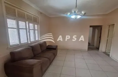 Excelente casa em rua fechada em ponto nobre do tanque   incrível oportunidade disponível no melhor