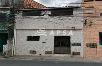 Casa com 2 quartos em arenoso  apartamento vazio com 90m² composto por sala, cozinha, 2 quartos, ban