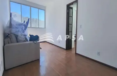Apresentamos um amplo apartamento de 80m² que combina conforto e praticidade em cada detalhe! o imóv