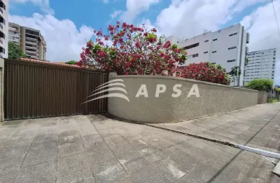 Excelente casa comercial no farol – espaço amplo e versátil para o seu negócio! se você procura um i