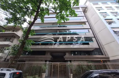 Excelente apartamento – amplo e arejado!  ampla sala, 2 quartos (sendo 1 suíte), banheiro social, co