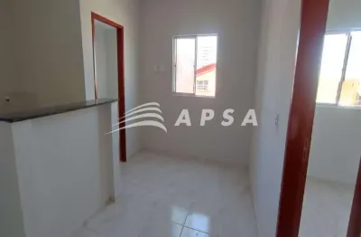 Apartamento com ótima localização na parangaba! próximo à lagoa da parangaba e aos principais termin