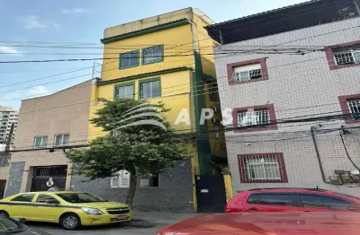 Oportunidade única! essa charmosa cobertura na praça da bandeira, coladinha à tijuca, oferece 112m²