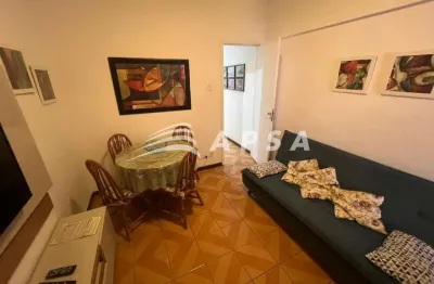 Acordar em copacabana é sentir o rio pulsar logo cedo. neste lindo apartamento de quarto e sala, cad