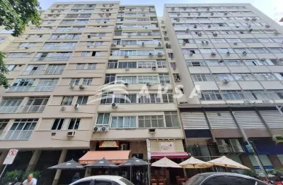 Apartamento, sala e quarto em rua sem saída, silencioso,  cozinha com armários, banheiro de empregad