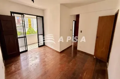 Moradia tranquila e agradável em condomínio bem estruturado, com portaria eletrônica, playground, sa