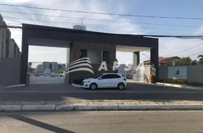 Imóvel com 2 quartos, localizado em excelente região no coração do eusébio. Situado em condomínio fe