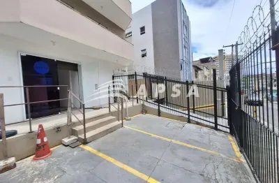 Sala comercial em vila laura.   Composta por 7 m² ideal para deposito, pequeno escritório e ponto de