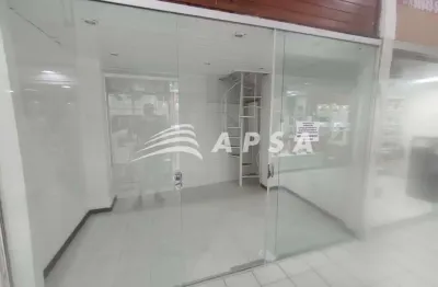 Loja localizada em galeria comercial no bairro da piedade, região de grande fluxo de pessoas e excel
