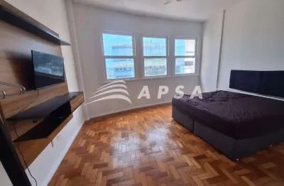 Localizado no vibrante rio de janeiro, este apartamento de 40m² é a escolha ideal para quem busca co