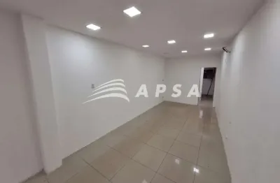 Ponto comercial em são marcos/páu da lima.   Composta por 20 m² frente de rua, 2 divisorias e 1 banh