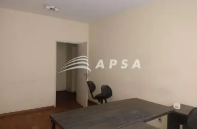 Excelente localização, sala comercial, fundos, 68m², duas salas com um lavabo. Alugando seu imóvel c