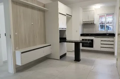 Apartamento com 2 quartos para alugar na Rodovia Doutor Antônio Luiz Moura Gonzaga, 1167, Rio Tavares, Florianópolis