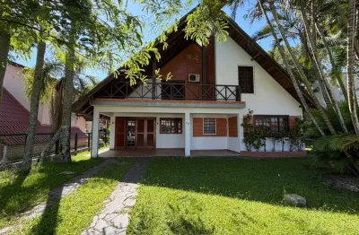 Linda Cabana/Casa na Vila Suiça - Pronta para morar - Próximo da lagoa