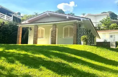 Casa para Alugar em Marambaia Vinhedo, 3 Dorms, 200m², R$7.500