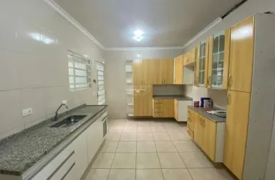 Casa com 3 quartos para alugar na Rua Doutor Lula, 135, Castelinho, Piracicaba