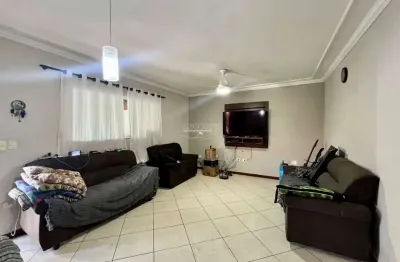 Casa com 2 quartos à venda na Rua Demétrio Issa, 54, Cecap, Piracicaba