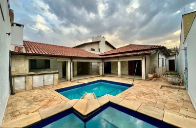 Casa com 3 quartos à venda na Rua das Codornas, 680, Nova Piracicaba, Piracicaba