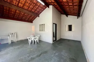 Casa com 3 quartos à venda no Cecap, Piracicaba 