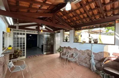 Casa com 3 quartos à venda na Avenida Nove de Julho, --, Castelinho, Piracicaba