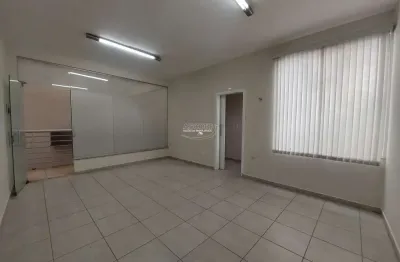 Sala comercial disponível para alugar na galeria baroneza de rezende, vila rezende, piracicaba-sp (código sa00192)