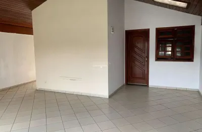 Casa à venda no condomínio residencial parque taquaral, piracicaba.