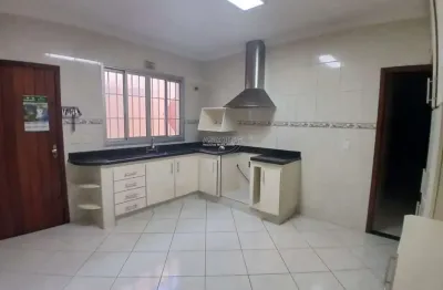 Casa com 3 quartos para alugar no Mário Dedini, Piracicaba 