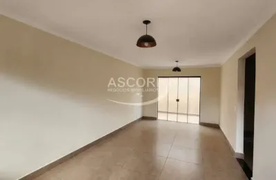 Casa com 3 quartos para alugar no Castelinho, Piracicaba 