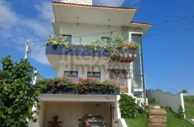 Sobrado à venda no bairro Loteamento Residencial Fazenda Casa Grande - Taubaté/SP